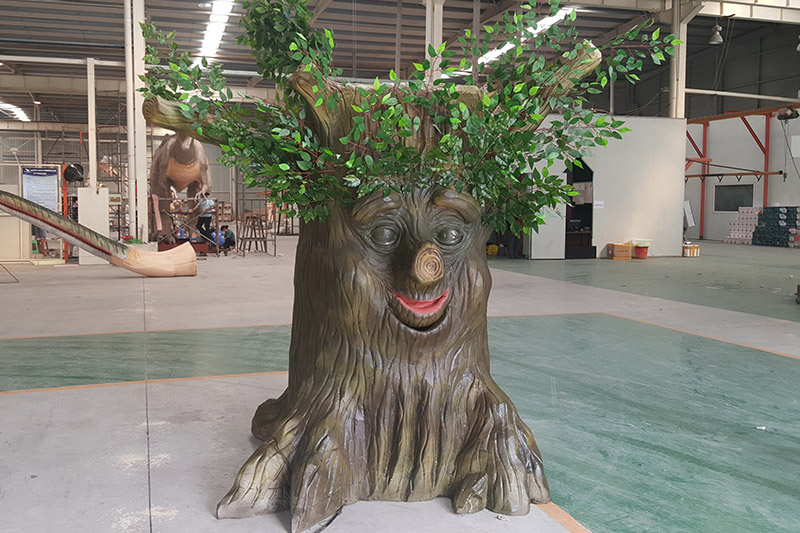 說話樹制作現(xiàn)場(chǎng)，仿真植物仿真樹