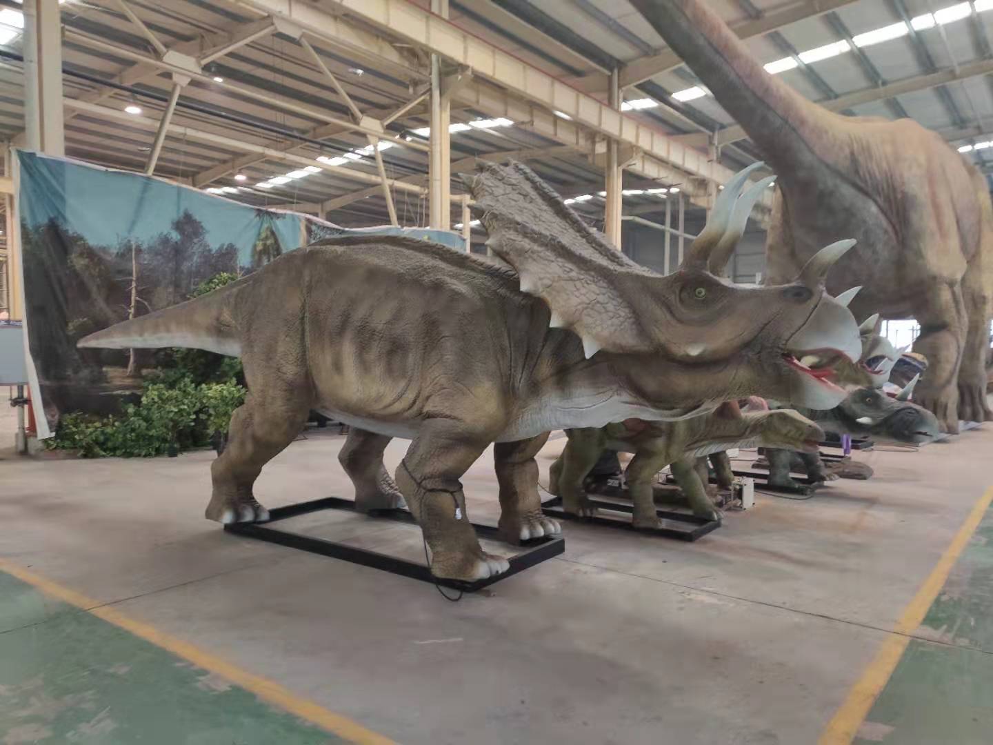 年底清倉大優(yōu)惠，看上哪個恐龍就帶走吧！