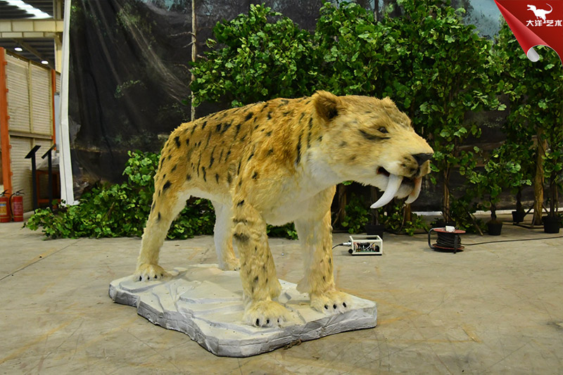 劍齒虎，仿真動(dòng)物模型
