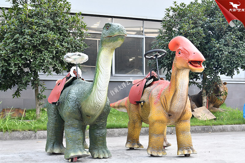 行走恐龍游樂(lè)車，仿真乘騎恐龍
