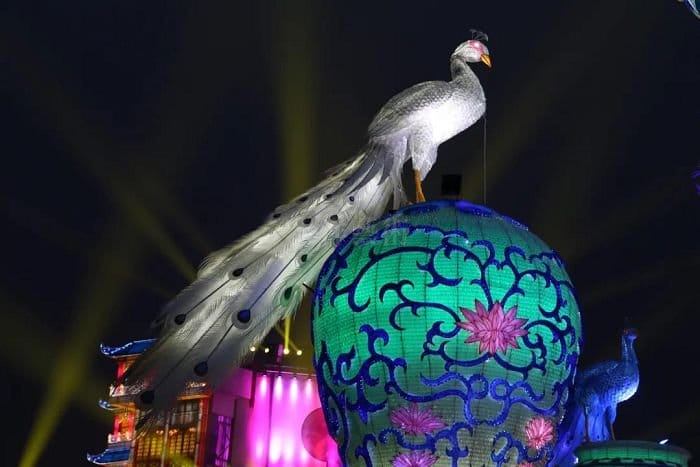 吹塑紙制作的彩燈